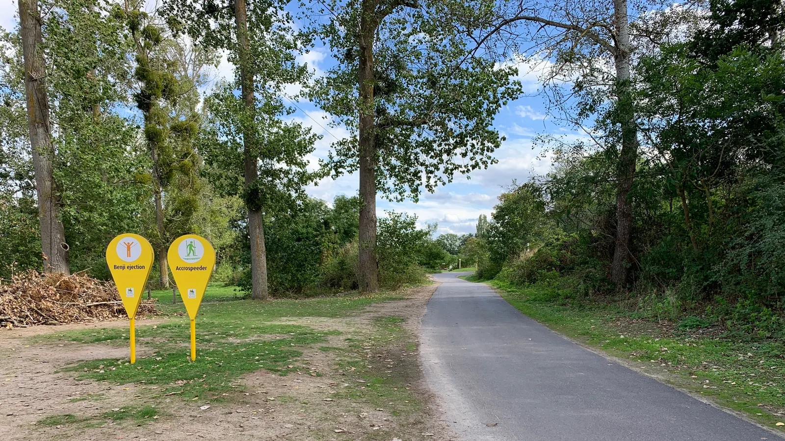 L'île de loisirs de Cergy-Pontoise et son plan d'eau, en bord d'Oise